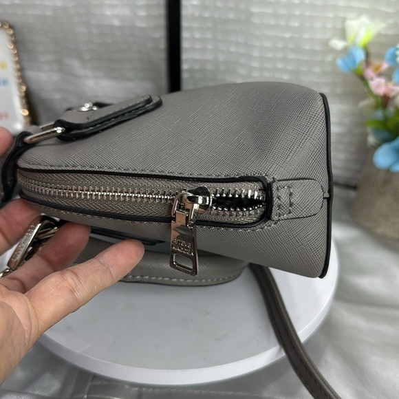(X2) STEVE MADDEN BFAITH MINI CROSSBODY BAG - Picture 9 of 15